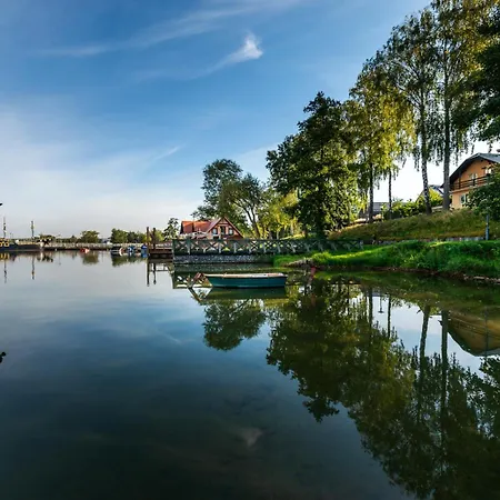 船屋 Na Wodzie - Hausboot - Plywajacy -charzykowy 哈日科维